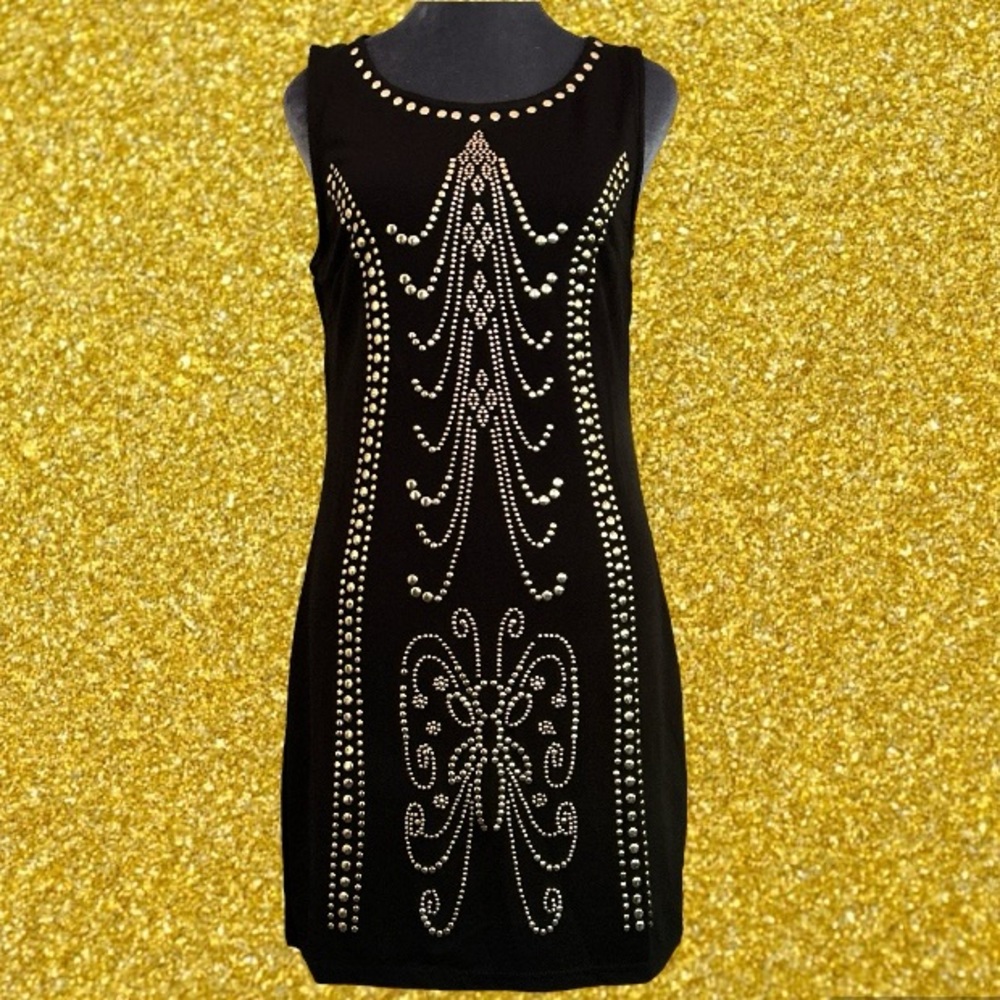 Roommates figure hugging poly spandex sleeveless fun evening dress